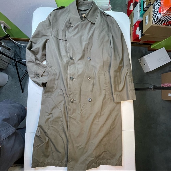 Hart Schaffner & Marx Olive Color Weather Repellant Rain Overcoat Mens 42R Size - Picture 2 of 6